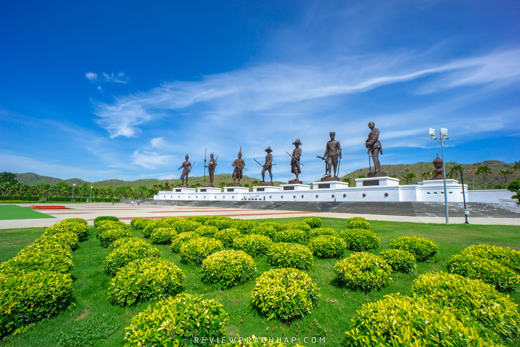 อุทยานราชภักดิ์ อุทยานประวัติศาสตร์ชาติไทยแวะไปชมประติมากรรมรูปปั้นของพระมหากษัตริย์พระองค์ต่างๆกันได้เลย